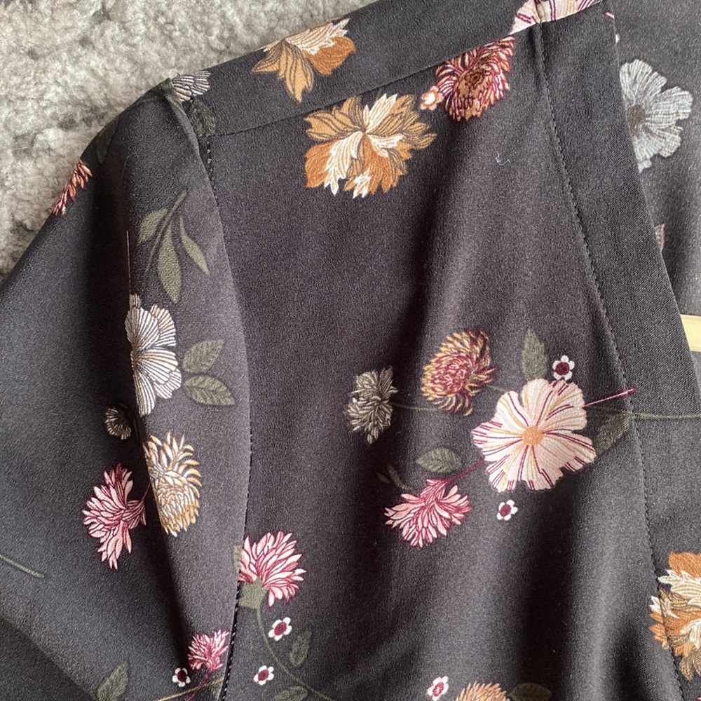 Loft Dress - Picture 7 of 7